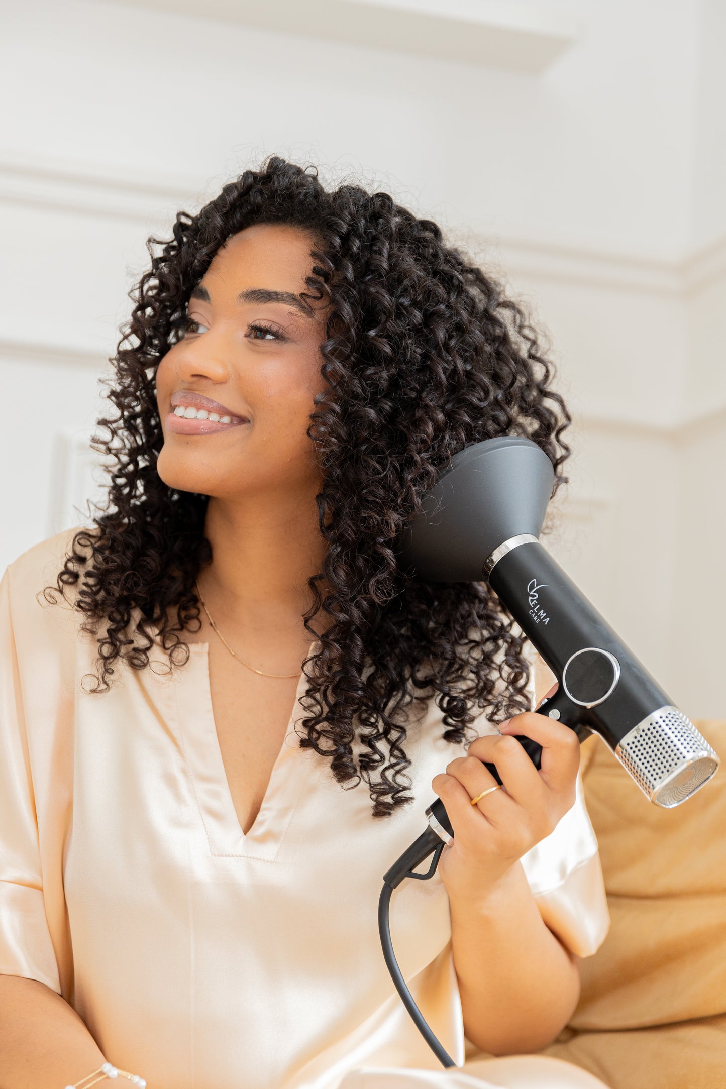 Sèche-cheveux Ionique Kelma Care